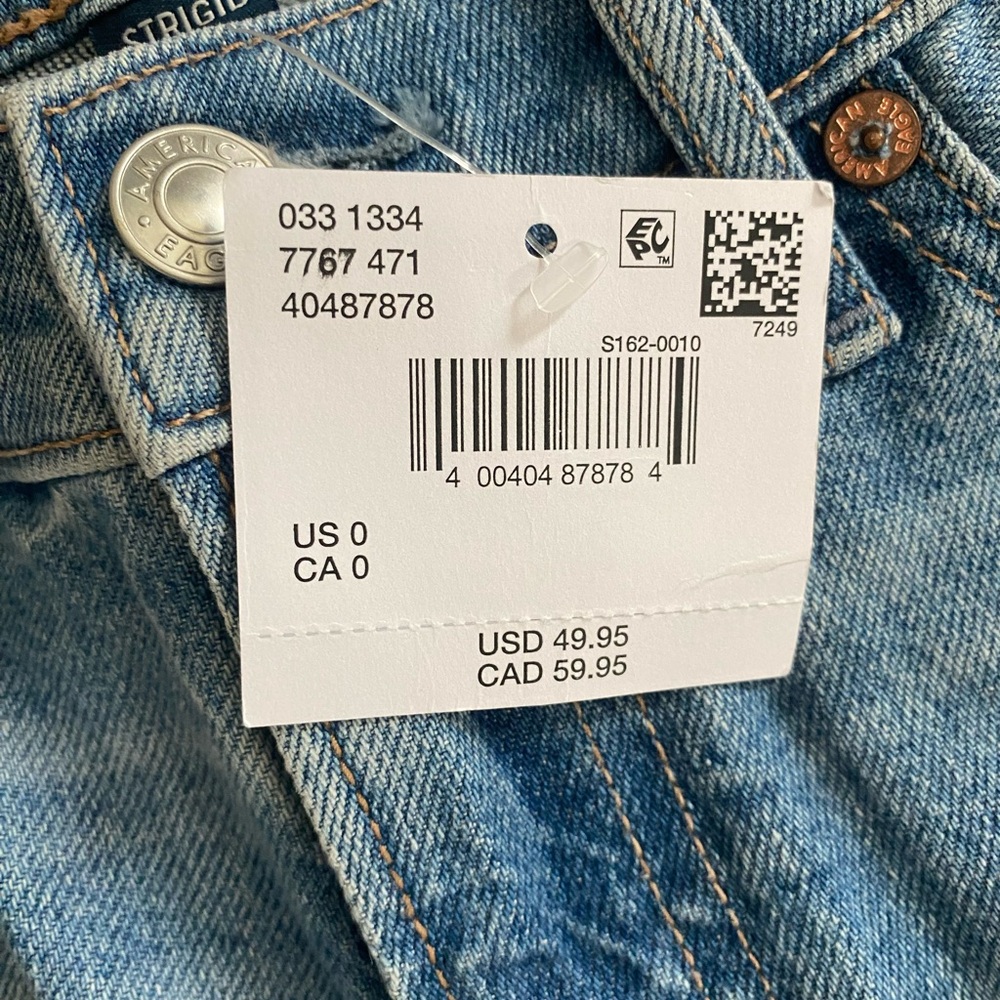 American Eagle Outfitters Blue Jean Shorts with Cut-Off Hem - Picture 2 of 3